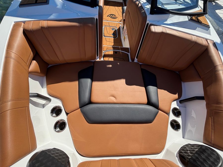 2026 Malibu 21LX, photo 18 of 30