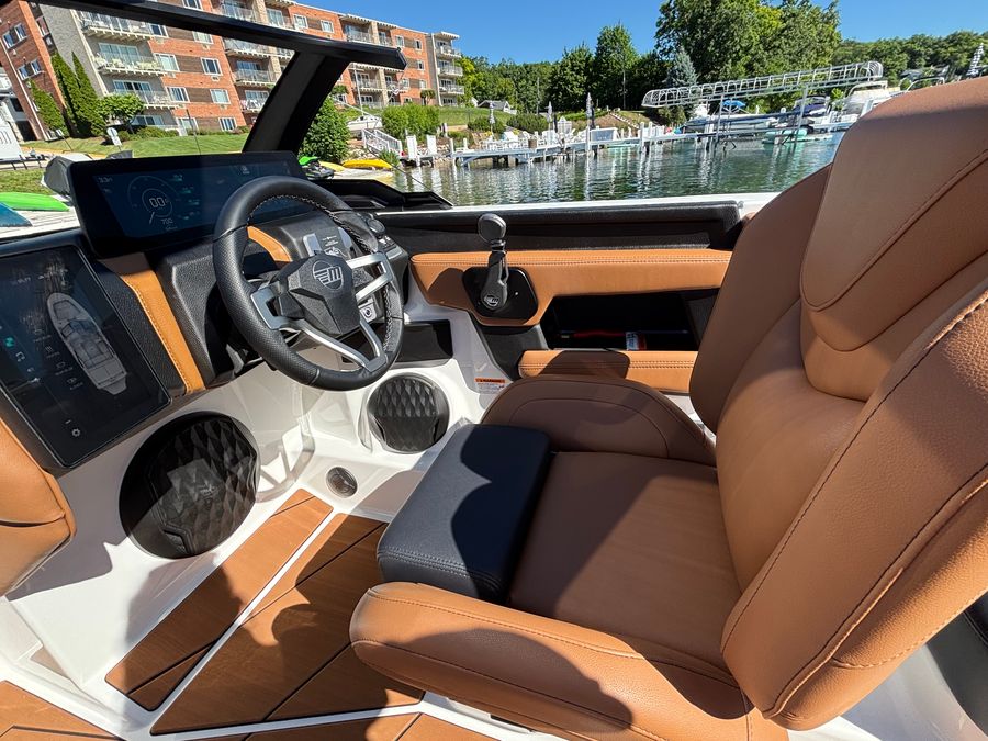 2026 Malibu 21LX, photo 9 of 30