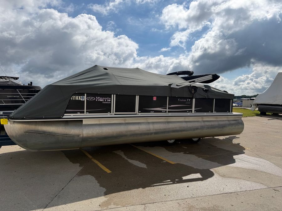 2011 Harris Cruiser 220, photo 3 of 13