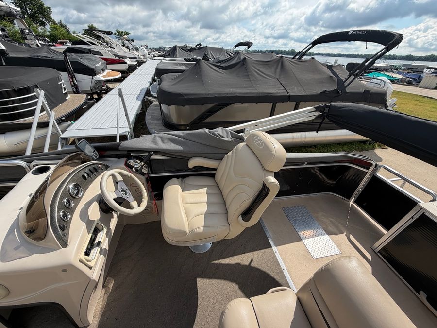 2011 Harris Cruiser 220, photo 10 of 13