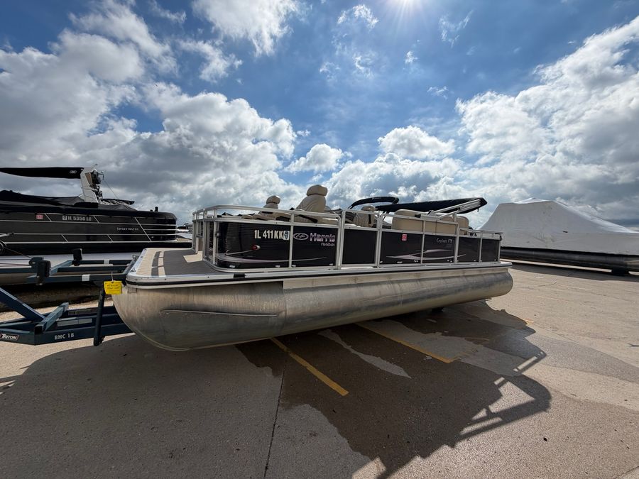 2011 Harris Cruiser 220