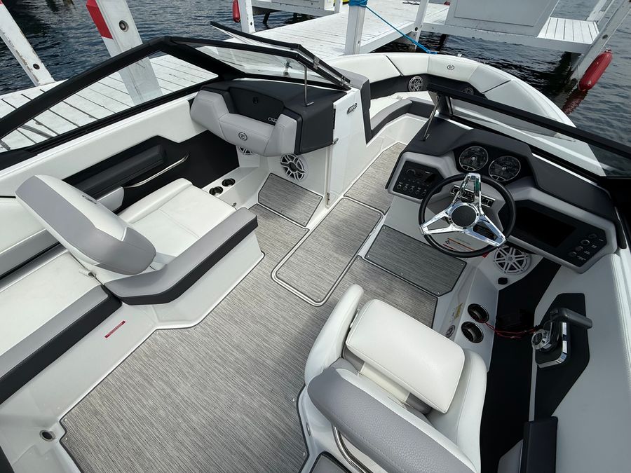 2024 Cobalt CS22-New, photo 15 of 30