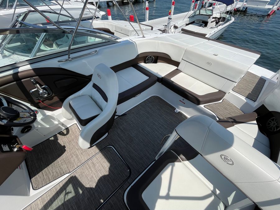 2024 Cobalt 220S, photo 8 of 14
