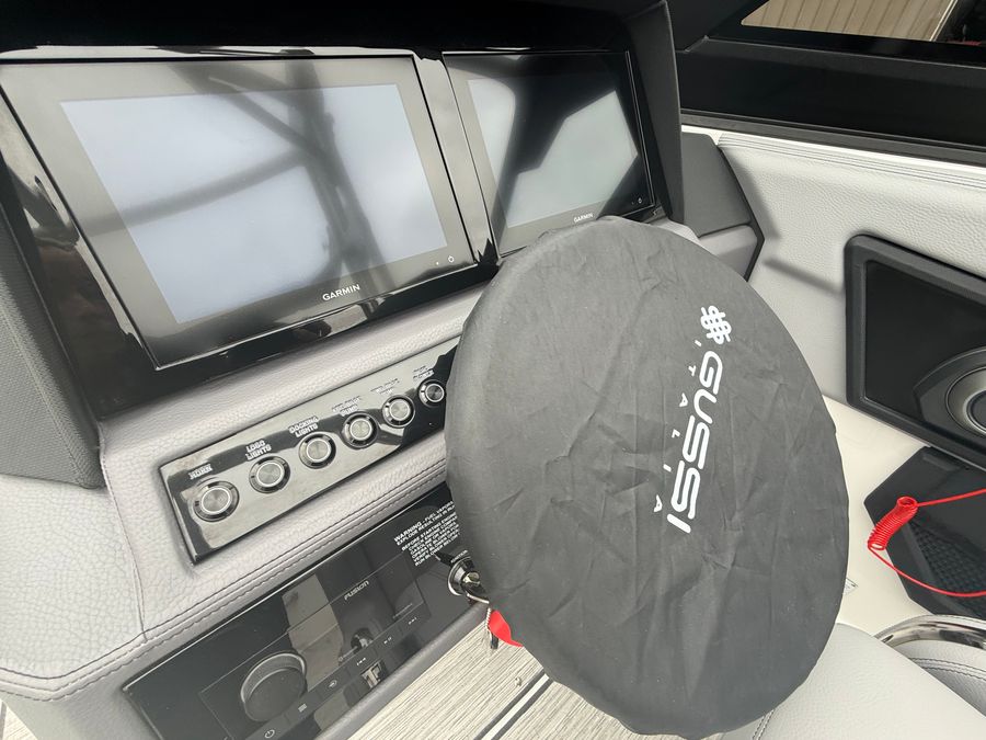 2026 Cobalt R8 Surf, photo 30 of 30
