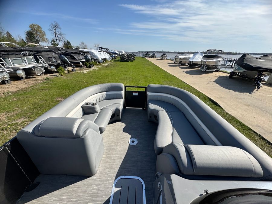 2022 Bennington 24LXSRC, photo 6 of 14