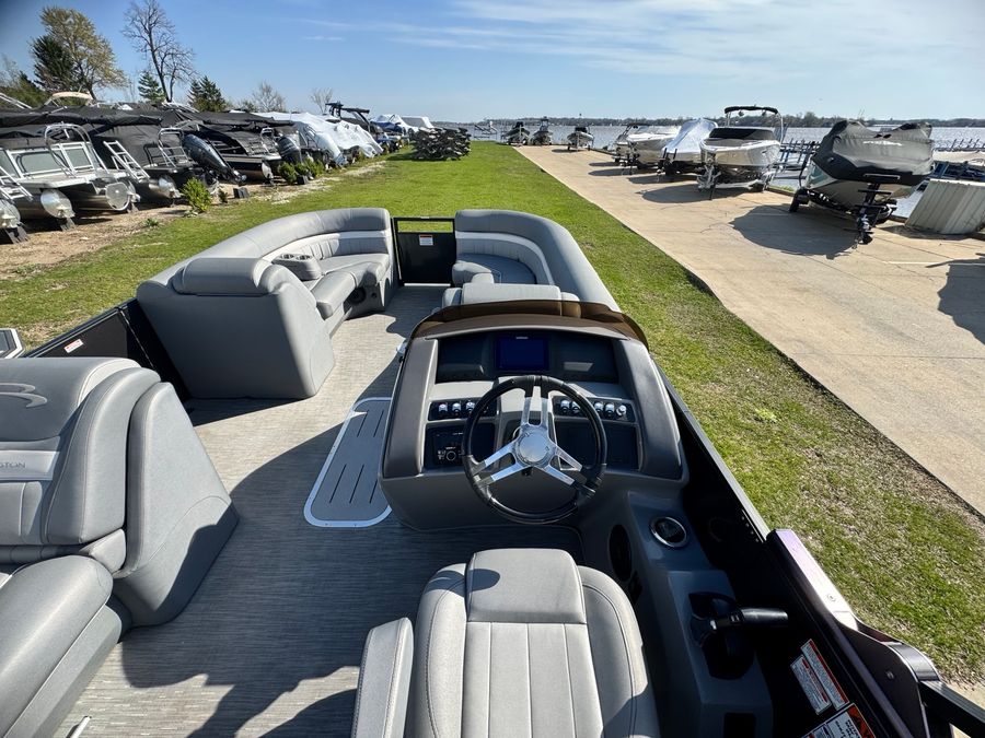2022 Bennington 24LXSRC, photo 5 of 14