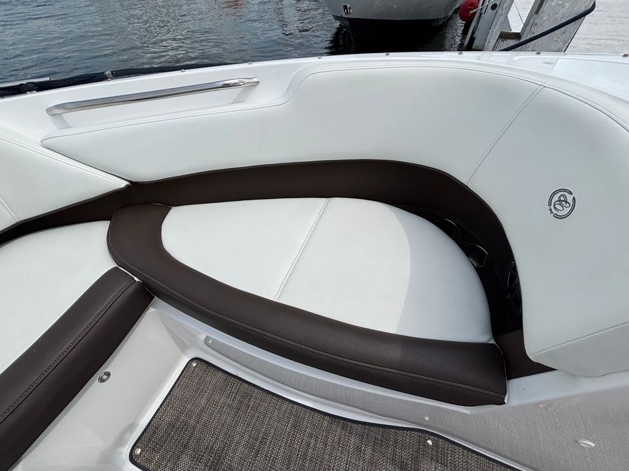 2024 Cobalt 220S, photo 13 of 15
