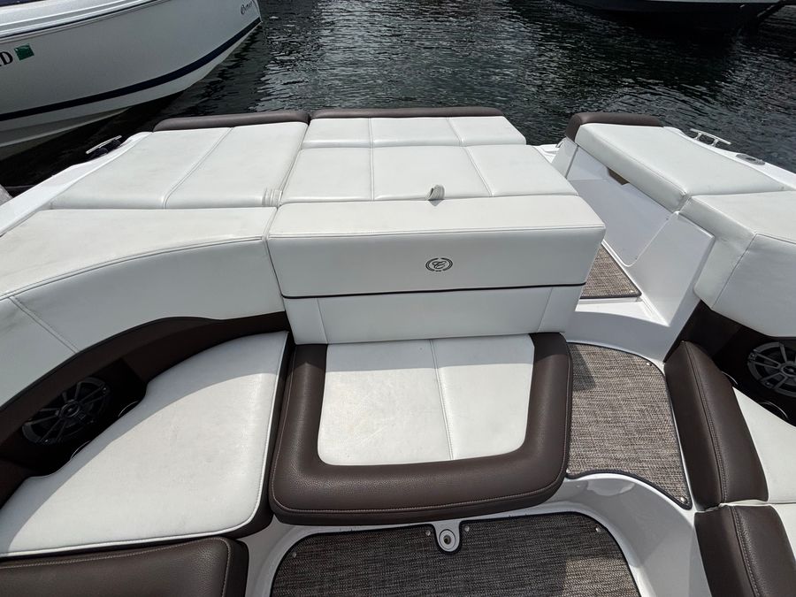 2024 Cobalt 220S, photo 3 of 15