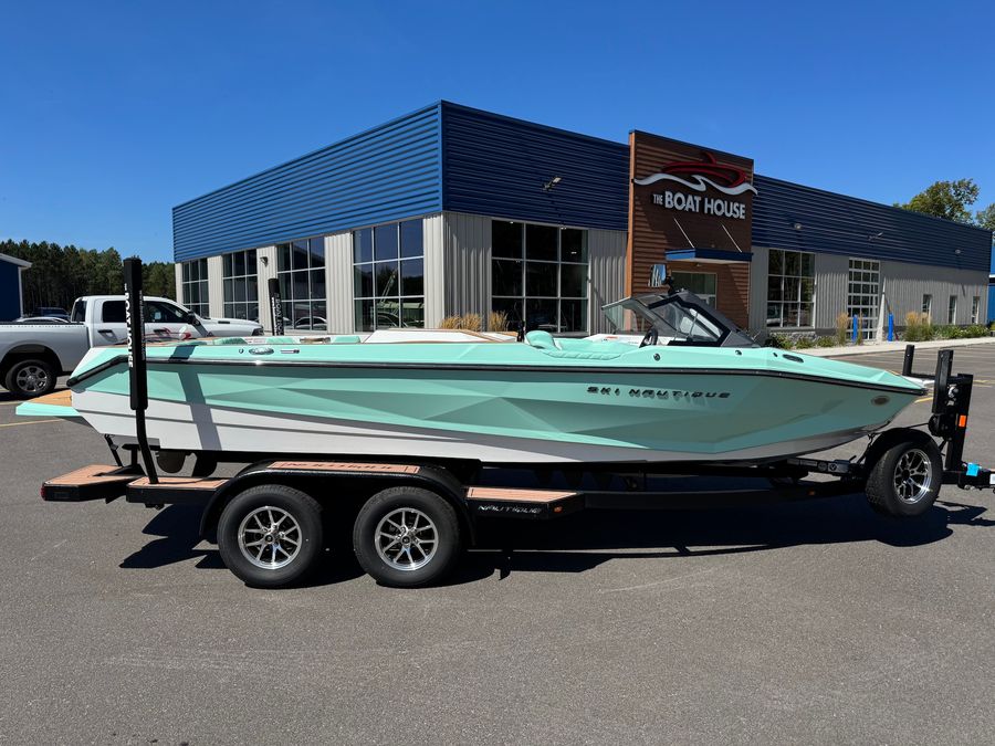 2026 Nautique Ski Closed Bow, photo 2 of 21
