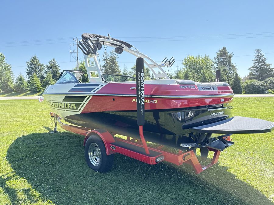 2015 Moomba Mondo, photo 5 of 30
