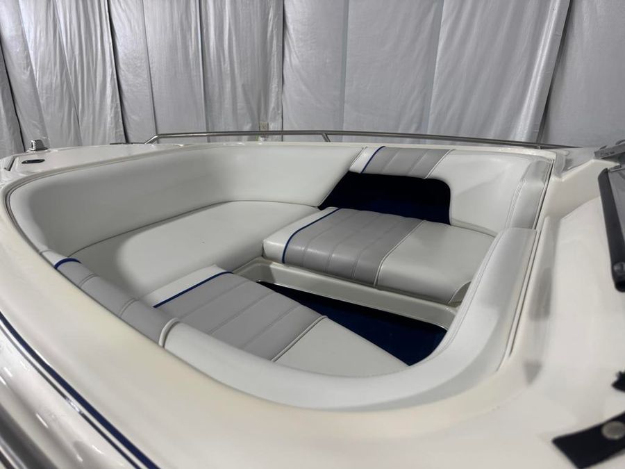 1994 Sea Ray 200 Signature, photo 5 of 8