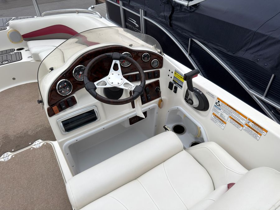 2013 Hurricane SS202IO, photo 10 of 13