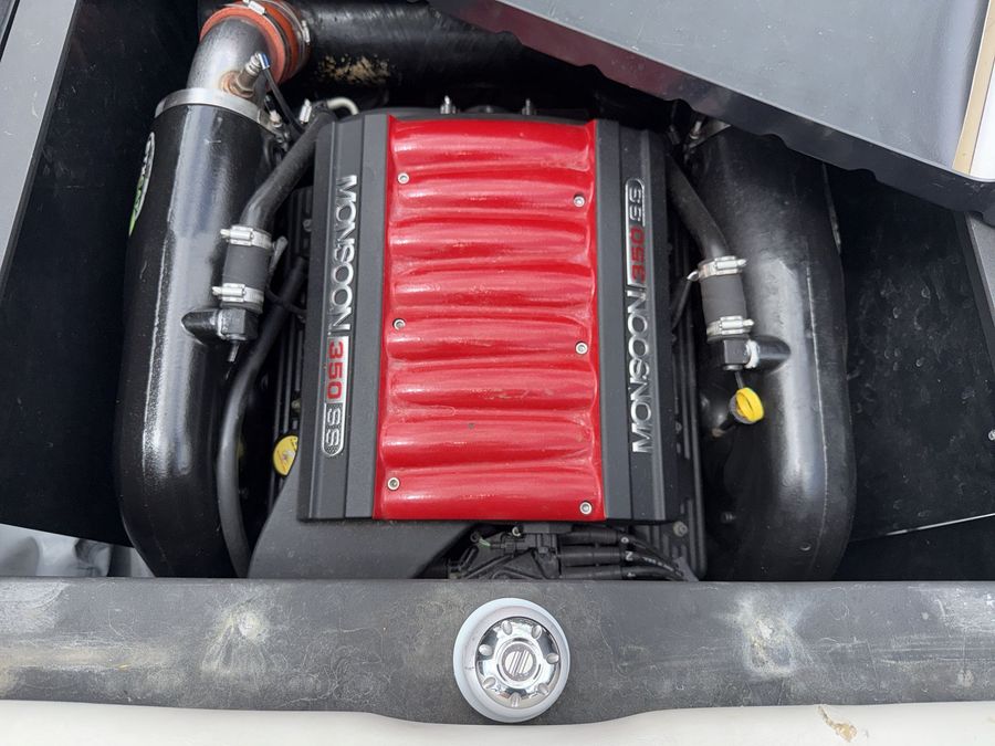 2014 Malibu 21VLX, photo 12 of 25