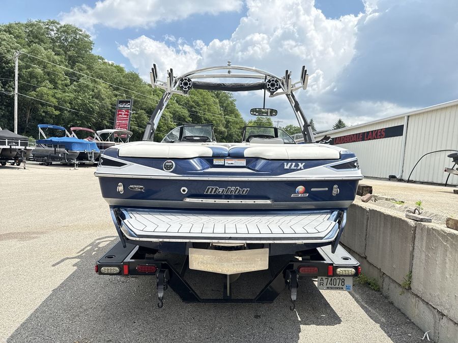 2014 Malibu 21VLX, photo 7 of 25