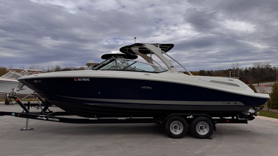 2013 Sea Ray 270SLX