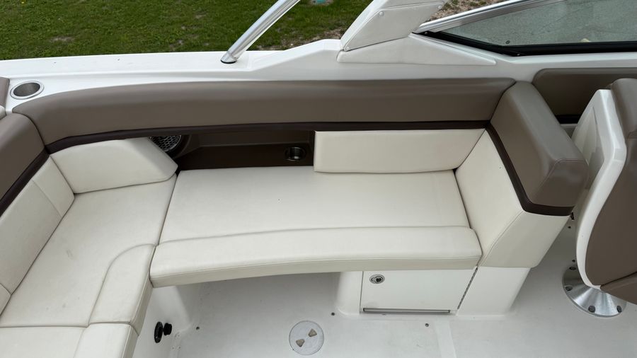 2013 Sea Ray 270SLX, photo 10 of 24