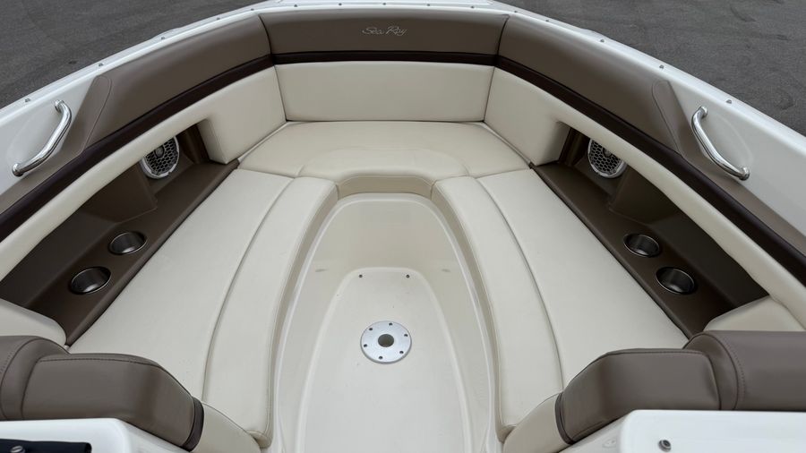 2013 Sea Ray 270SLX, photo 20 of 24