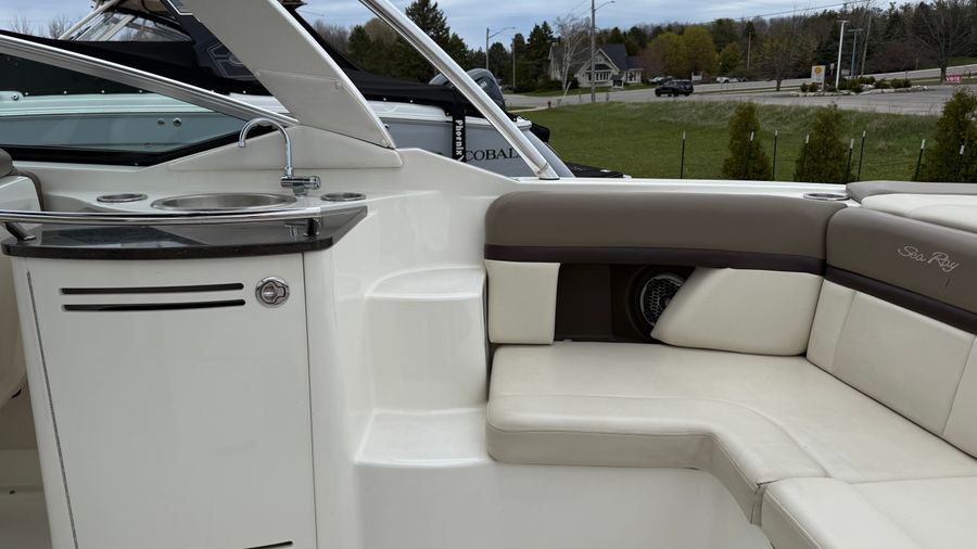 2013 Sea Ray 270SLX, photo 13 of 24