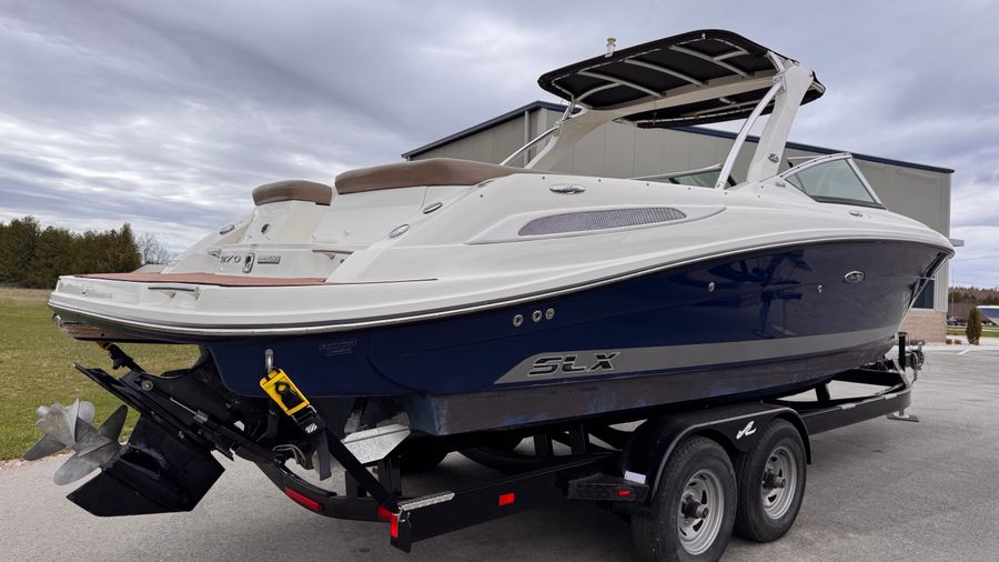 2013 Sea Ray 270SLX, photo 2 of 24