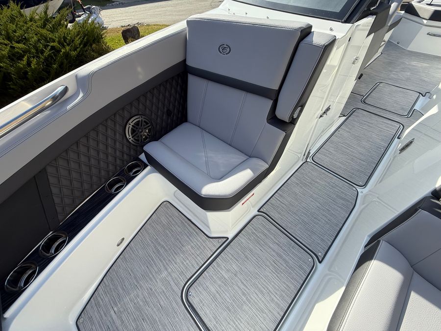 2026 Cobalt R8, photo 19 of 30