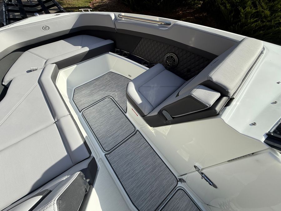 2026 Cobalt R8, photo 16 of 30