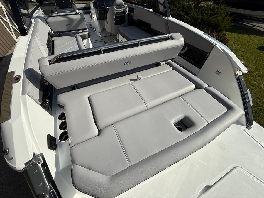 2026 Cobalt R8, photo 3 of 30