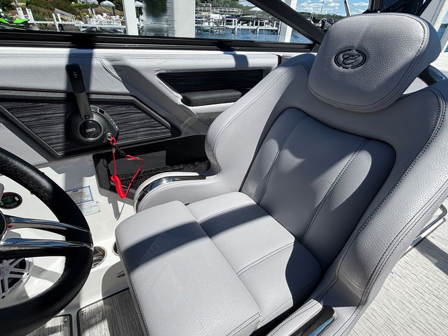 2026 Cobalt R8, photo 29 of 30