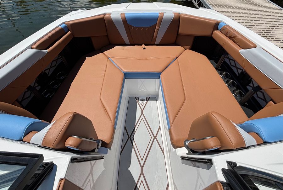 2026 Malibu M230, photo 19 of 22