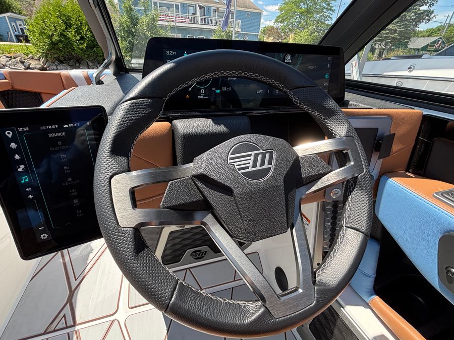 2026 Malibu M230, photo 10 of 22