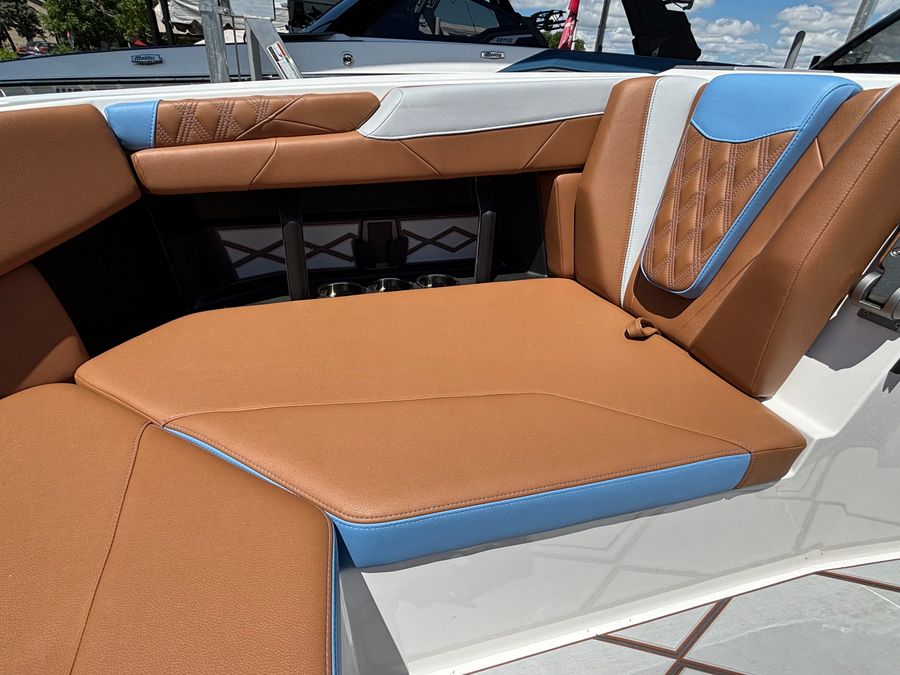 2026 Malibu M230, photo 20 of 22