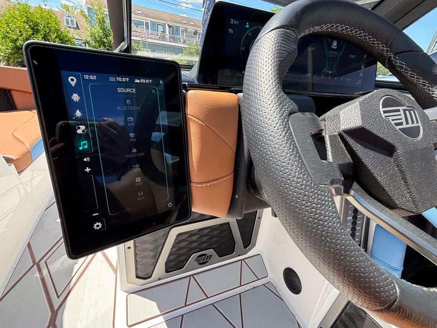 2026 Malibu M230, photo 11 of 22