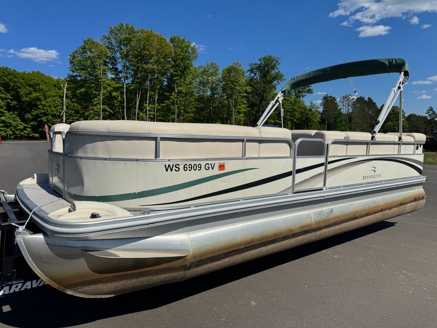 2005 Bennington 2280RL, photo 2 of 29