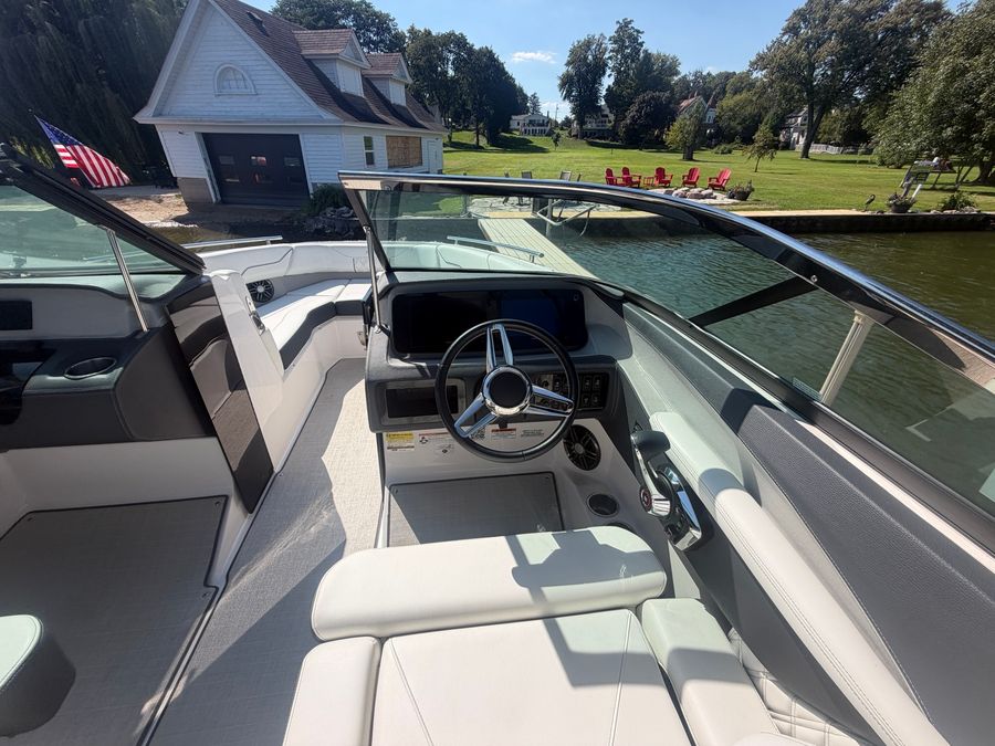 2024 Regal LS4 Surf, photo 11 of 17