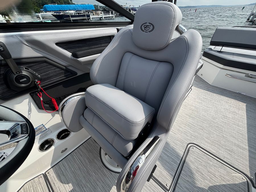 2027 Cobalt R8, photo 7 of 22