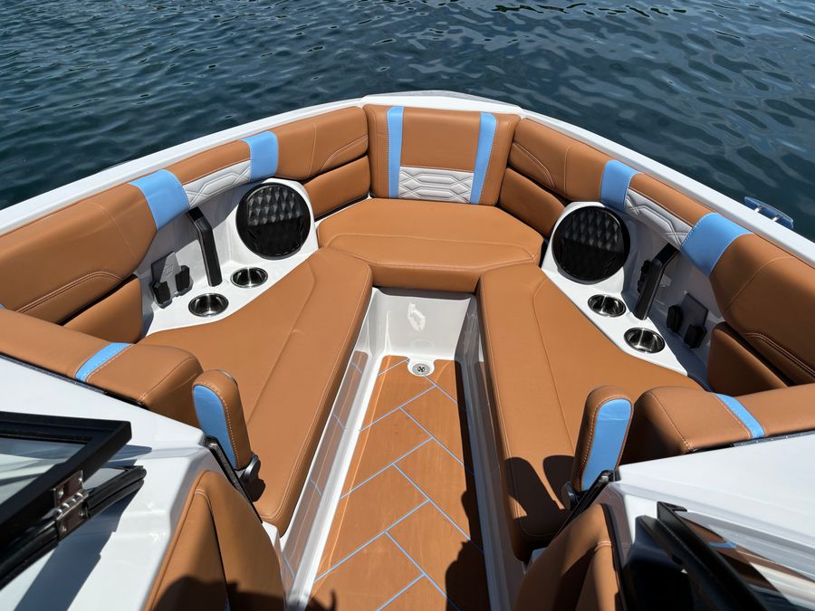 2026 Malibu 26LSV, photo 4 of 13