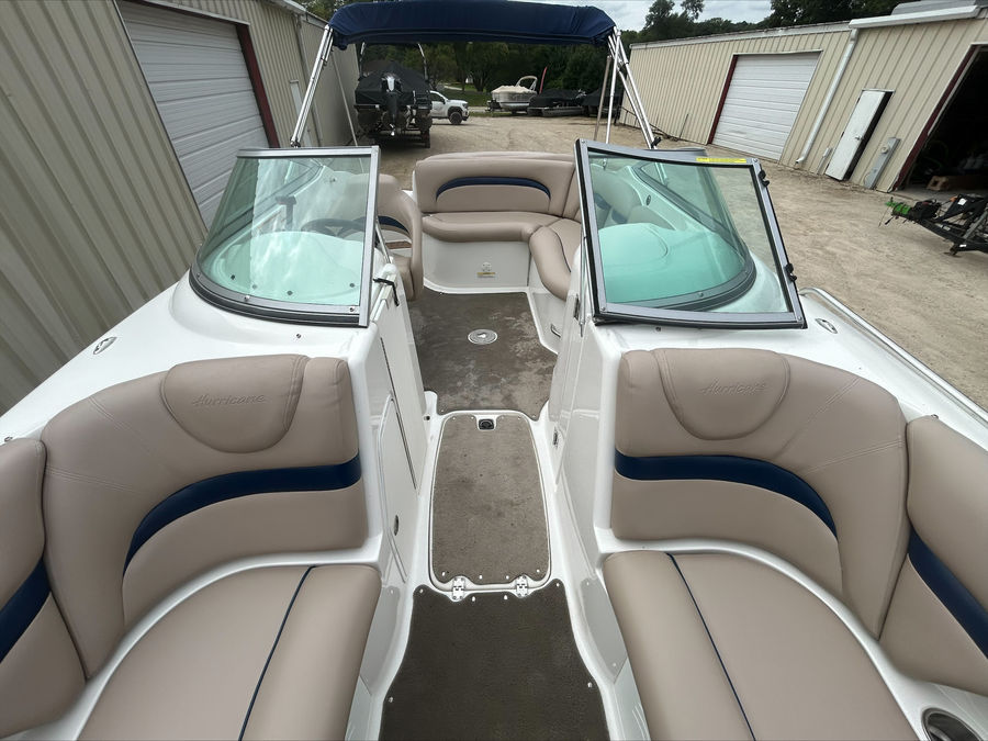 2013 Hurricane SunDeck 2200 DC IO, photo 6 of 14