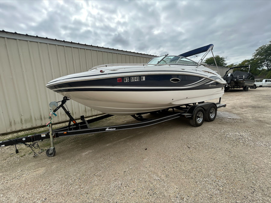 2013 Hurricane SunDeck 2200 DC IO, photo 2 of 14