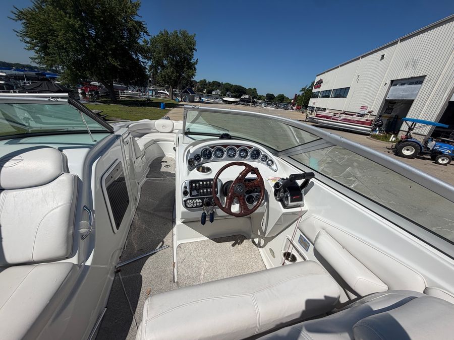 2006 Crownline 320 LS, photo 12 of 27