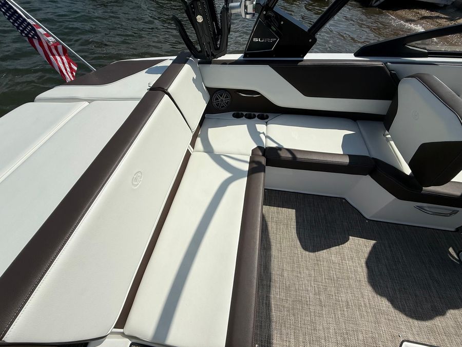 2025 Cobalt CS23 Surf, photo 8 of 16