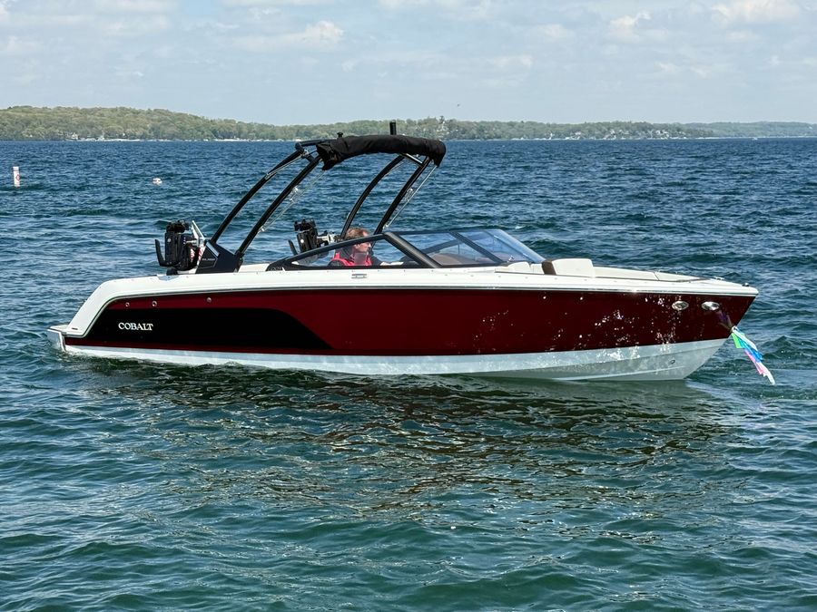 2025 Cobalt CS23 Surf