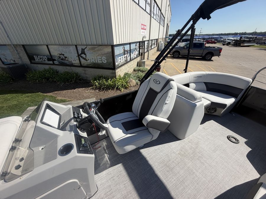 2022 Harris Cruiser 230, photo 6 of 14