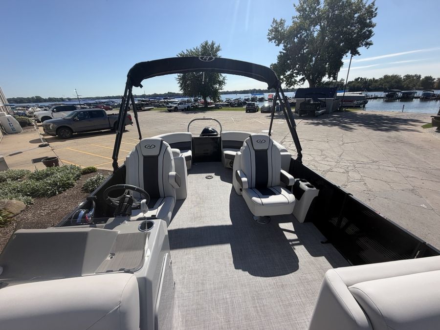 2022 Harris Cruiser 230, photo 12 of 14