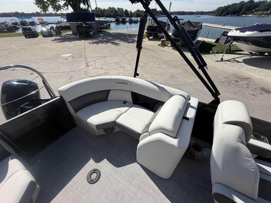 2022 Harris Cruiser 230, photo 4 of 14