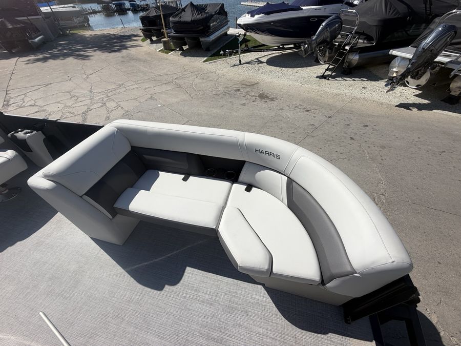 2022 Harris Cruiser 230, photo 10 of 14