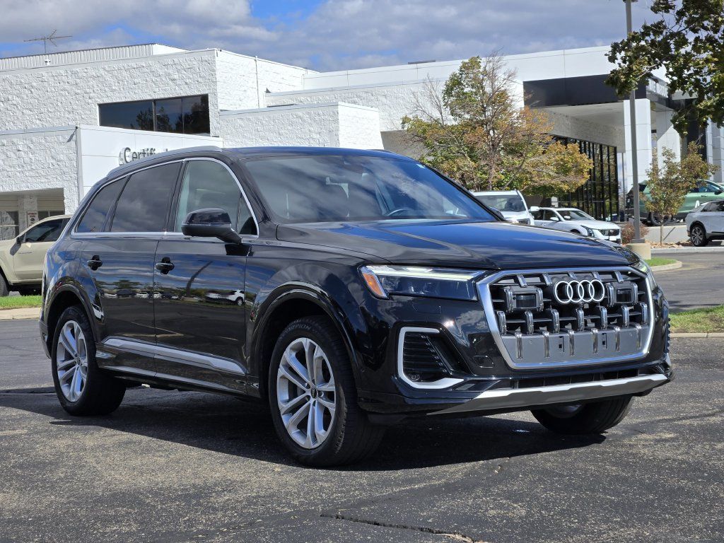 2025 Audi Q7 Premium