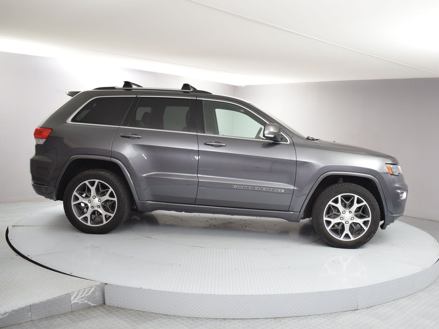 2018 Jeep Grand Cherokee Limited Sterling Edition