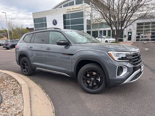 2026 Volkswagen Atlas 2.0T Peak Edition