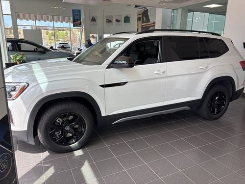 2026 Volkswagen Atlas 2.0T Peak Edition