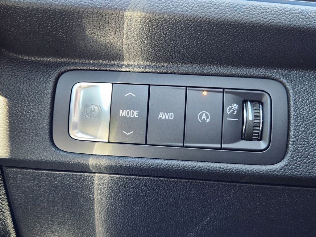 2026 Chevrolet Traverse High Country - Photo 23