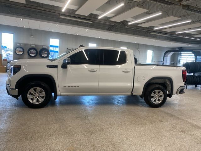 2024 GMC Sierra 1500 SLE - Photo 11